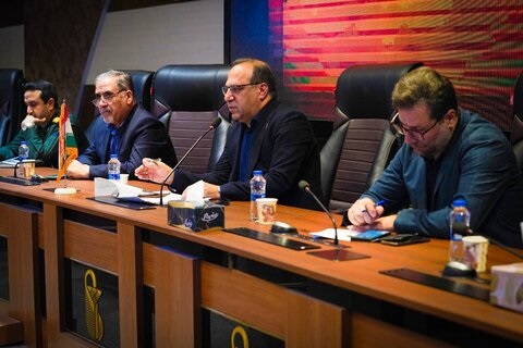 استقرار ۵ بیمارستان صحرایی در مصلای تهران برای مراسم وداع با پیکر رهبر شهید انقلاب
